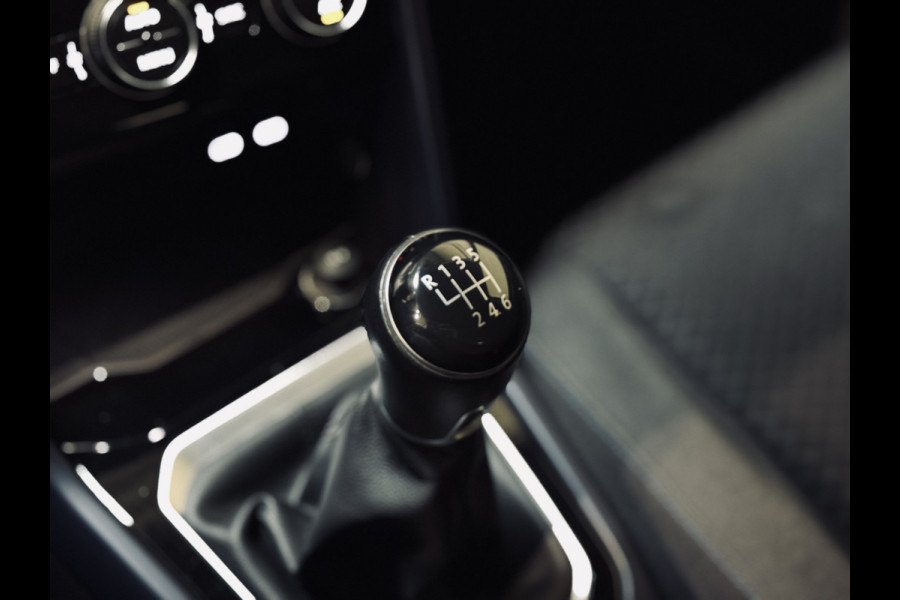 Volkswagen T-Roc 1.0 TSI United | LED | Navi | ACC