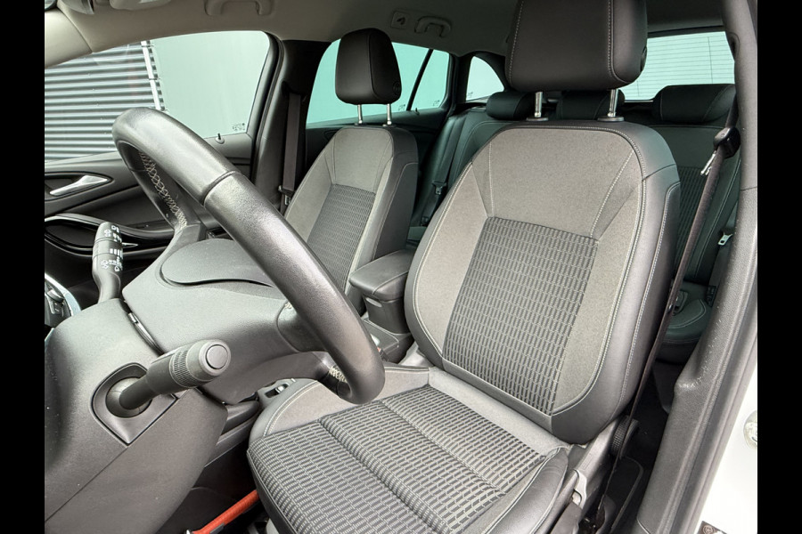 Opel Astra Sports Tourer BWJ 2021 | 1.2T 131PK Bus Elegance | NWE APK | CLIMA | LED | NAVI | CAMERA A | LEDER/STOF | SPORTSTOELEN | CRUISE | CARPLAY