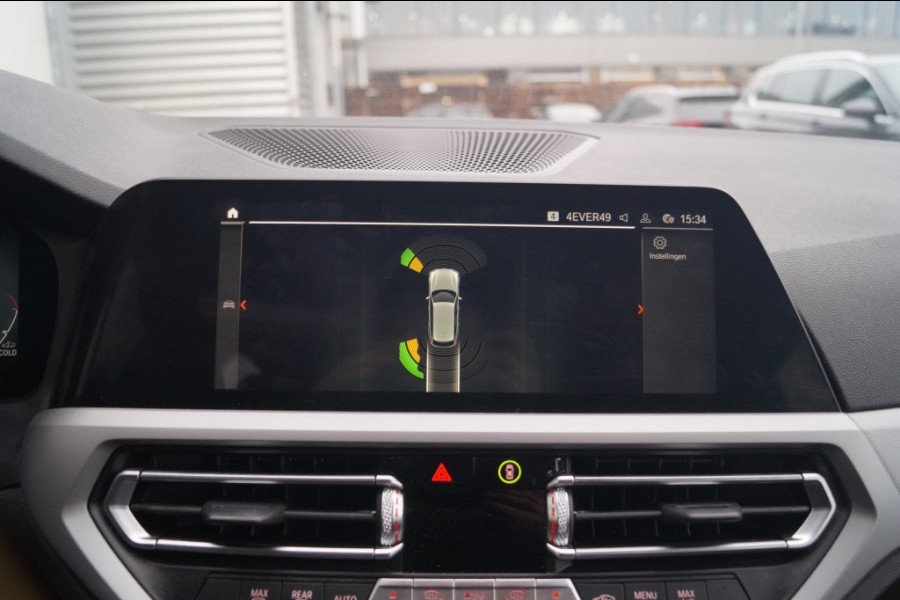 BMW 3 Serie Touring 320i 184pk Automaat Executive Edition -NAVI-ECC-