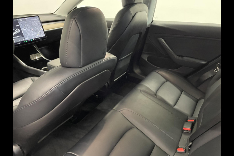 Tesla Model 3 Long Range AWD 75 kWh Panoramadak Navigatie Camera Parkeersensoren Adaptive Cruise Control Full Led Stoelverwarming Climate Control Getinte ramen Lichtmetalen velgen