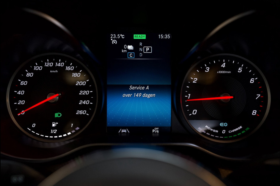 Mercedes-Benz GLC Coupé 300e 4MATIC COUPE AMG/360CAM/DODEHOEK/SFEERVERLICHTING/STANDKACHEL/CARPLAY