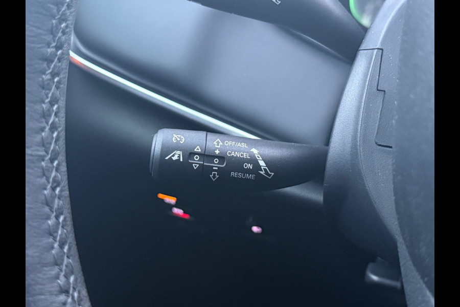 MG Marvel R BWJ 2022 | Luxury 70 kWh | LEER | PANO DAK | 360 CAMERA | STOELVERW + VENTILATIE | CARPLAY | PDC 2X | NAVI | CLIMA