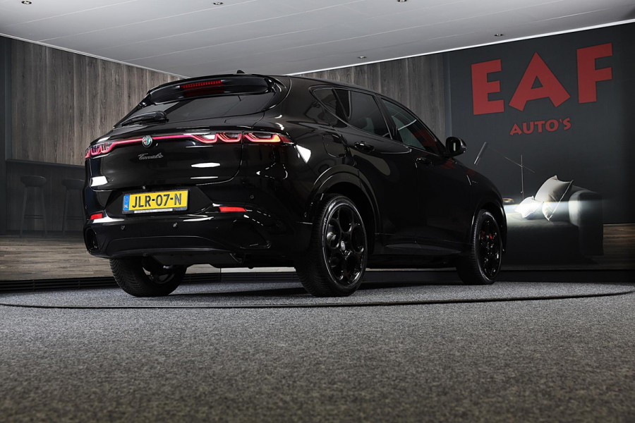 Alfa Romeo Tonale 1.5T Hybrid Veloce / 160 PK / Acc / Leder / Navi / 360 Camera / HK / Sfeerverlichting / Dode Hoek / Lane Assist