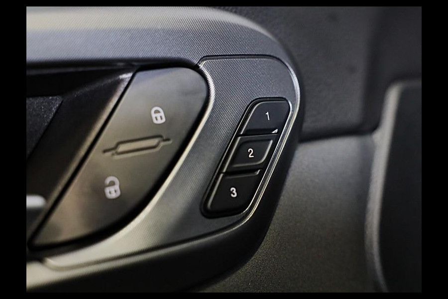 Alfa Romeo Tonale 1.5T Hybrid Veloce / 160 PK / Acc / Leder / Navi / 360 Camera / HK / Sfeerverlichting / Dode Hoek / Lane Assist