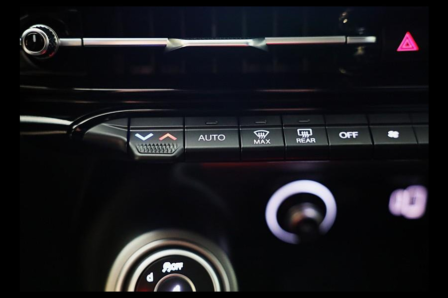 Alfa Romeo Tonale 1.5T Hybrid Veloce / 160 PK / Acc / Leder / Navi / 360 Camera / HK / Sfeerverlichting / Dode Hoek / Lane Assist