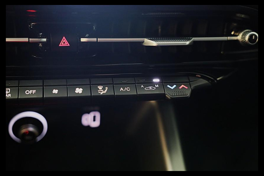 Alfa Romeo Tonale 1.5T Hybrid Veloce / 160 PK / Acc / Leder / Navi / 360 Camera / HK / Sfeerverlichting / Dode Hoek / Lane Assist