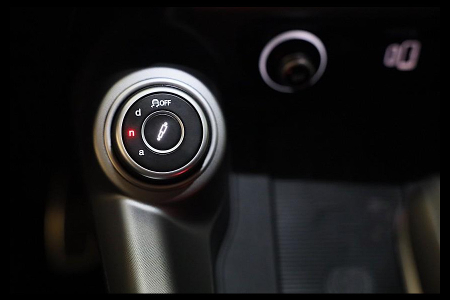 Alfa Romeo Tonale 1.5T Hybrid Veloce / 160 PK / Acc / Leder / Navi / 360 Camera / HK / Sfeerverlichting / Dode Hoek / Lane Assist