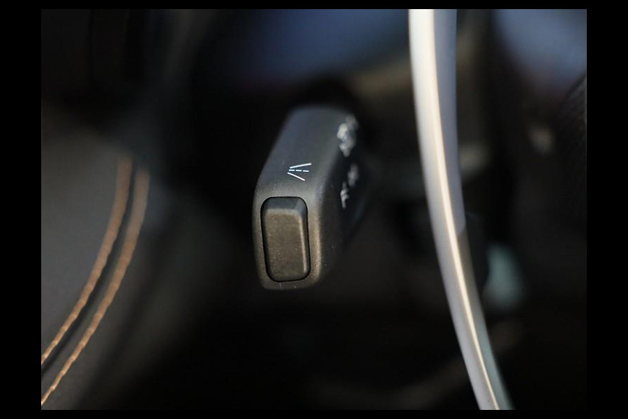 Alfa Romeo Tonale 1.5T Hybrid Veloce / 160 PK / Acc / Leder / Navi / 360 Camera / HK / Sfeerverlichting / Dode Hoek / Lane Assist