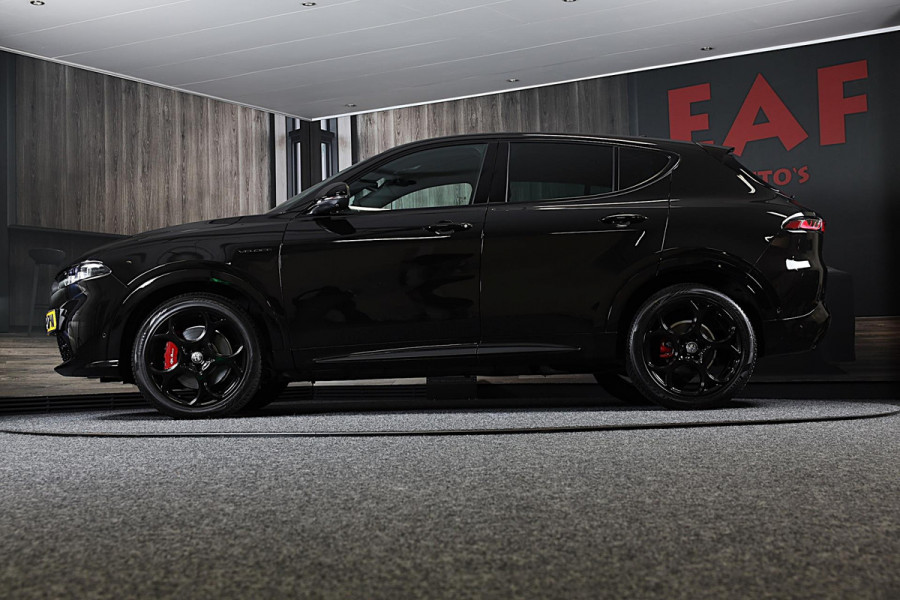 Alfa Romeo Tonale 1.5T Hybrid Veloce / 160 PK / Acc / Leder / Navi / 360 Camera / HK / Sfeerverlichting / Dode Hoek / Lane Assist