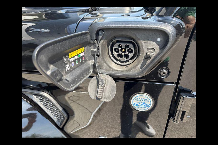 Jeep Wrangler Unlimited 4xe 380 Sahara PHEV |380pk | Leder | Stoelverwarming | Navigatie