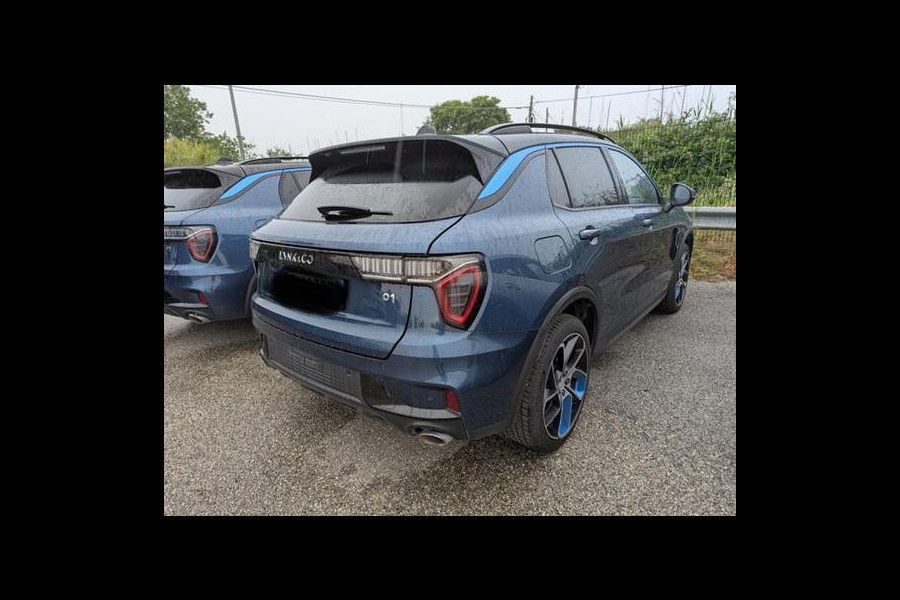 Lynk & Co 01 1.5 261 pk | PHEV | 360 Camera | Adaptieve Cruise | Elek. Achterklep | Panorama dak | Stoelverwarming | 1.800kg Trekgewicht