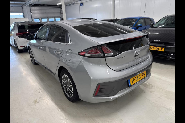 Hyundai IONIQ Comfort EV 38 kWh | Navigatie | Adaptive cruise control | Keyless