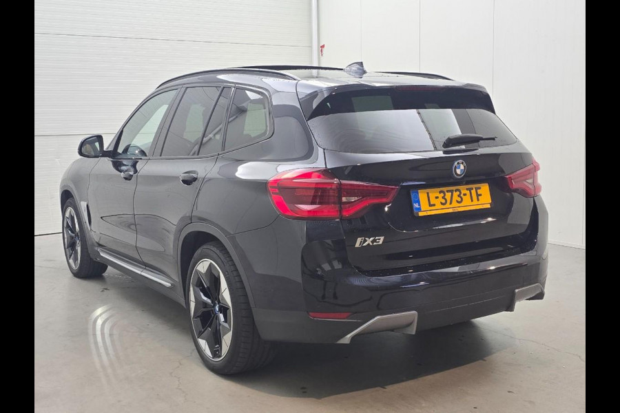 BMW iX3 High Executive 80 kWh | Panoramadak | Leder | Elektrische stoel | Stoelverwarming |  Shadow Line Pack | Camera's