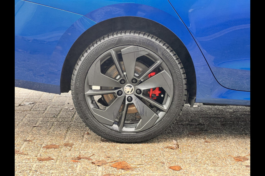 Škoda Octavia Combi 1.4 TSI RS iV PHEV Business | 245pk | Stoel- & Stuurverwarming | Achteruitrijcamera