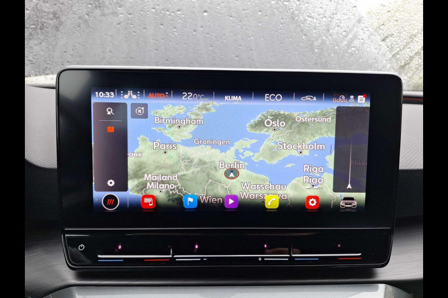 CUPRA Leon Sportstourer 1.4 e-Hybrid VZ Performance 245pk | Trekhaak wegklapbaar |  Verwarmbare voorstoelen | Camera | Adaptive cruise control