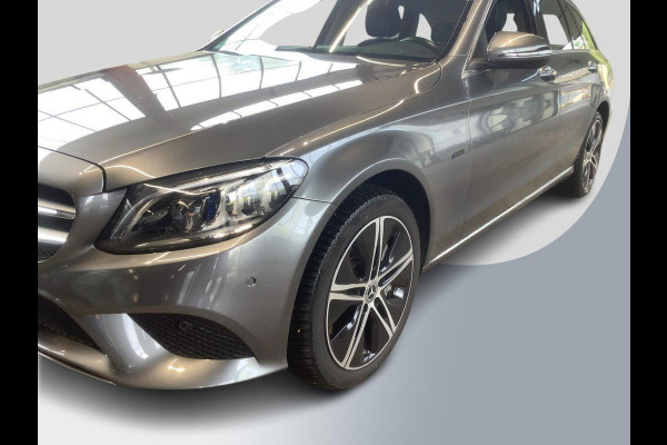 Mercedes-Benz C-Klasse Estate 300 e Avantgarde 320pk PHEV | Trekhaak | Adaptive cruise control | Stoelverwarming | Dodehoeksensoren | Elektrische stoelen met geheugenfunctie | Head up Display |