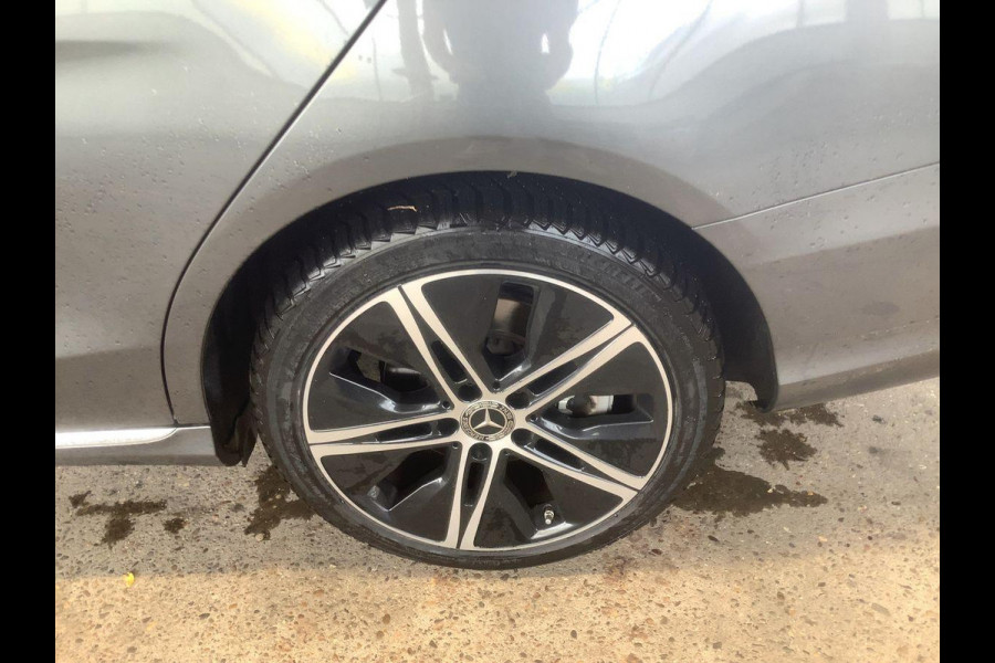 Mercedes-Benz C-Klasse Estate 300 e Avantgarde 320pk PHEV | Trekhaak | Adaptive cruise control | Stoelverwarming | Dodehoeksensoren | Elektrische stoelen met geheugenfunctie | Head up Display |