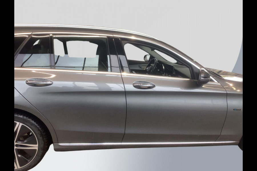 Mercedes-Benz C-Klasse Estate 300 e Avantgarde 320pk PHEV | Trekhaak | Adaptive cruise control | Stoelverwarming | Dodehoeksensoren | Elektrische stoelen met geheugenfunctie | Head up Display |