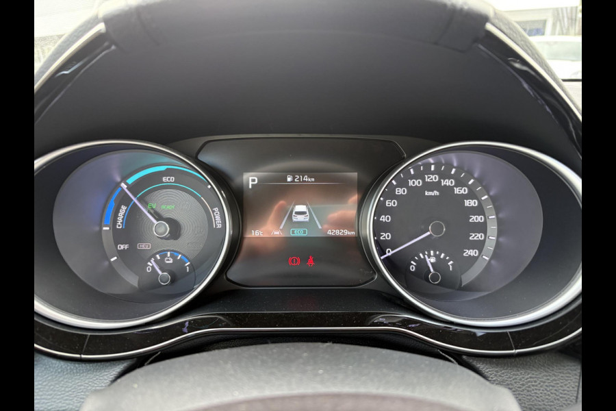 Kia Ceed Sportswagon 1.6 GDI PHEV DynamicLine | 140pk Automaat | Stoelverwarming | Camera | Navigatie | Climate control
