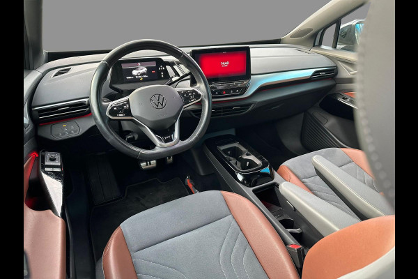 Volkswagen ID.4 Max 77 kWh | Trekhaak elektrisch uitklapbaar | Stoelverwarming | Adaptive cruise control | Panoramadak | Camera