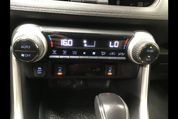Toyota RAV4 2.5 Hybrid Black Edition | Stoelverwarming | Camera | Climate control | Cruise control