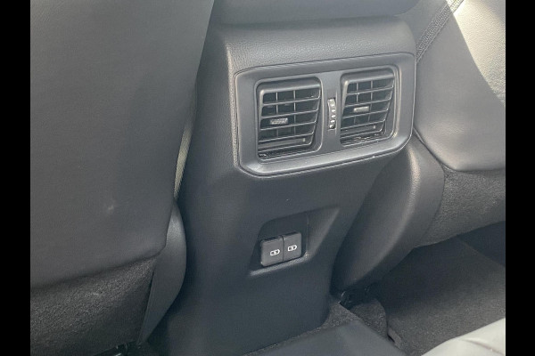 Toyota RAV4 2.5 Plug-in Hybrid AWD Bi-Tone Plus | Stoelverwarming | Stuurwielverwarming | Climate Control | Head Up Display
