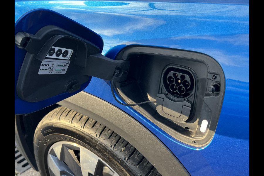 Škoda Kodiaq 1.5 TSI PHEV Tour Edition 204pk | Stoelverwarming | 1.800kg Trekgewicht | Panoramadak |