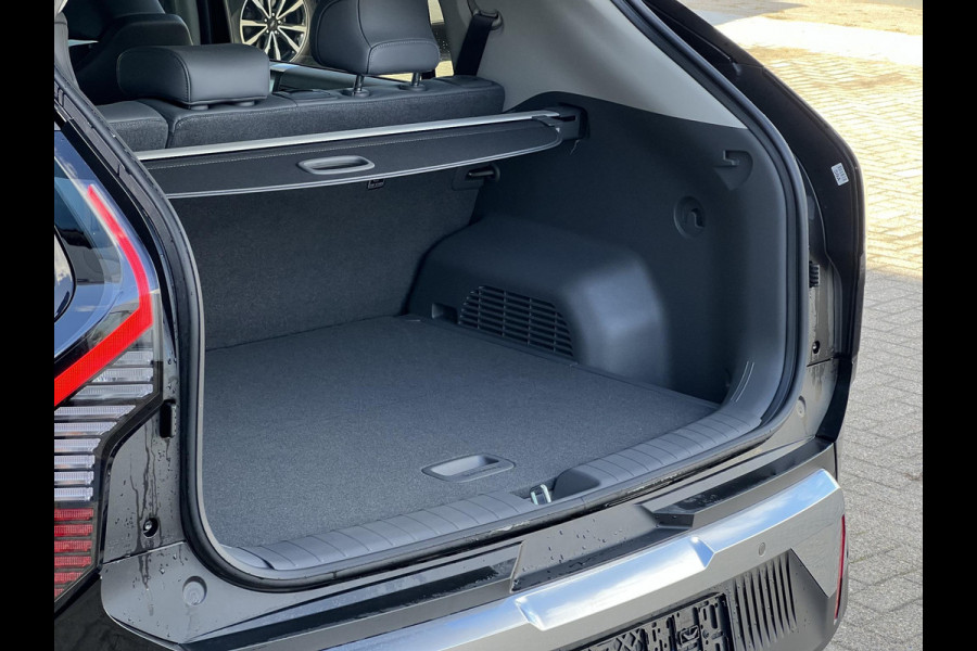 Kia EV3 Plus 81.4 kWh | Warmtepomp | 204 PK | Stoelverwarming | Stuurverwarming | BLIS | 19 inch Licht metaal