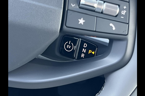 Kia EV3 Plus 81.4 kWh | Warmtepomp | 204 PK | Stoelverwarming | Stuurverwarming | BLIS | 19 inch Licht metaal