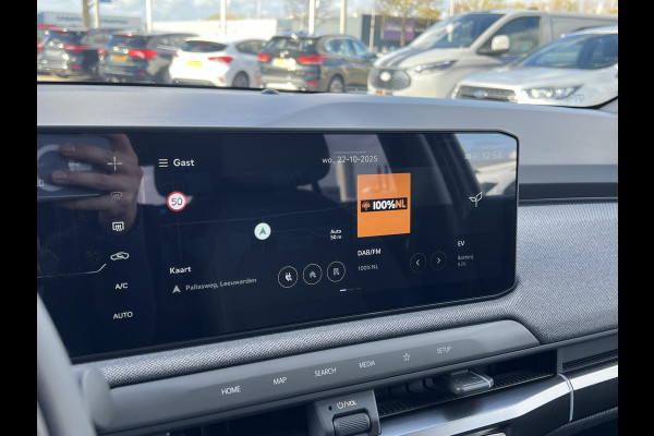 Kia EV3 Plus 81.4 kWh | Warmtepomp | 204 PK | Stoelverwarming | Stuurverwarming | BLIS | 19 inch Licht metaal