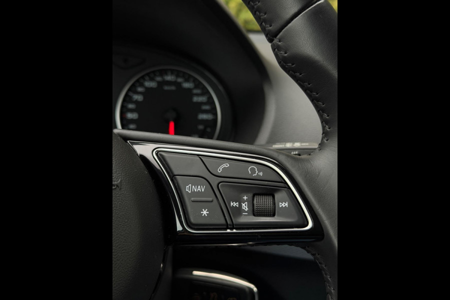 Audi Q2 30 TFSI Design Pro Line Plus Trekhaak Navi