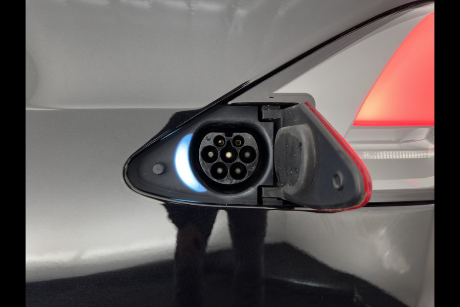 Tesla Model X 100D Black-Line AWD [ 3-Fase ] { SOH-86% } Aut. *PANO-WINDOW | AUTO-PILOT | VEGAN-LEATHER | NAVI-FULLMAP | FULL-LED | AIR-SUSPENSION | DIGI-COCKPIT | KEYLESS | DAB+ | HEATED-SPORTSEATS | PRIVACY-GLASS | TOPVIEW | TOWBAR | 22"ALU*