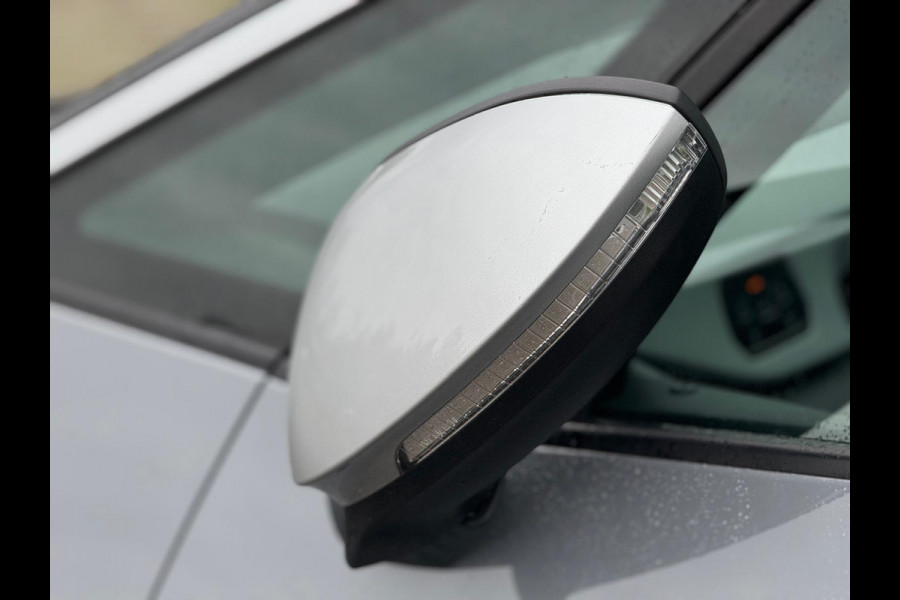 Volkswagen ID.3 First Plus 58 kWh, matrix led, 19 inch, achteruitrijcamera, stoelverwarming, 1 e eigenaar, NL auto met nap