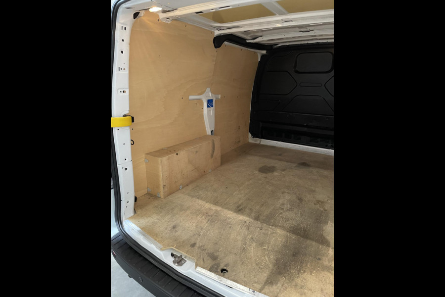 Ford Transit Custom 300 2.0 TDCI L1H1 Trend 130PK Airco Cruise Bluetooth Radio