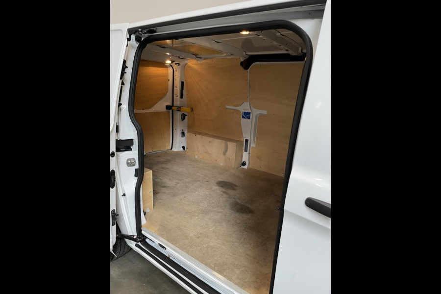 Ford Transit Custom 300 2.0 TDCI L1H1 Trend 130PK Airco Cruise Bluetooth Radio