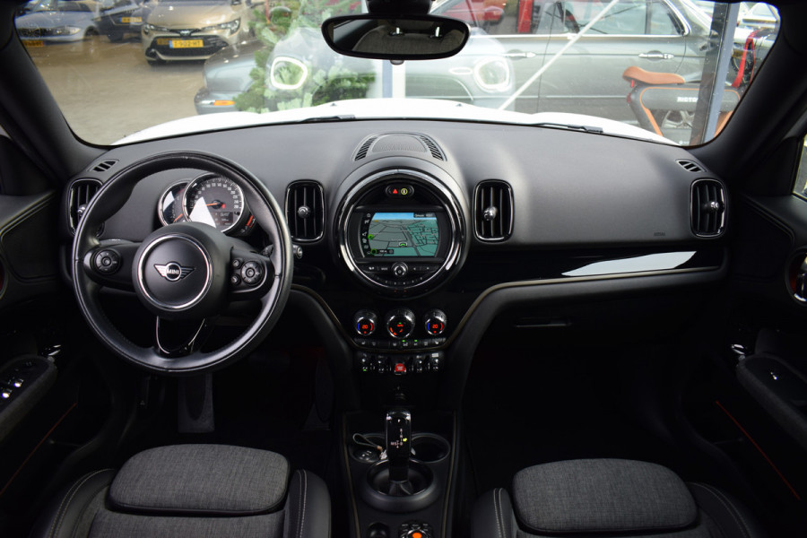 MINI Countryman 1.5 Cooper Chili | Apple CarPlay | Half Leer | Stoelverwarming