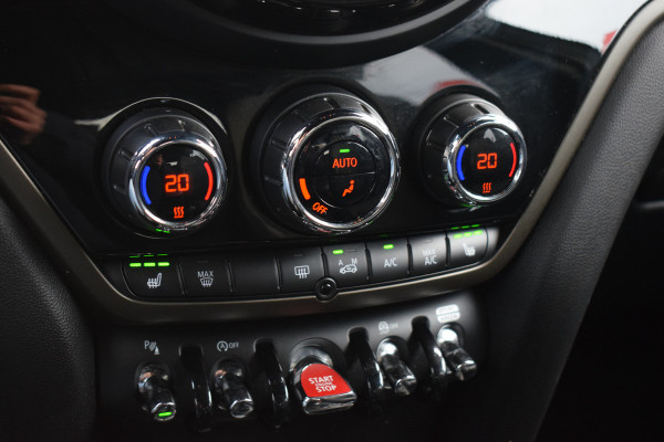 MINI Countryman 1.5 Cooper Chili | Apple CarPlay | Half Leer | Stoelverwarming