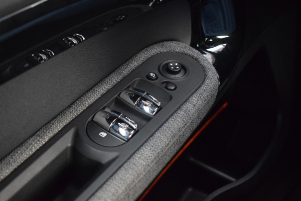 MINI Countryman 1.5 Cooper Chili | Apple CarPlay | Half Leer | Stoelverwarming