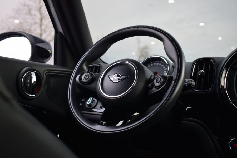 MINI Countryman 1.5 Cooper Chili | Apple CarPlay | Half Leer | Stoelverwarming