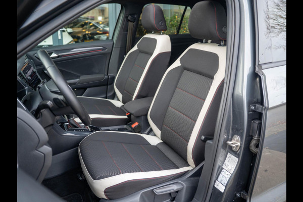 Volkswagen T-Roc 1.5 TSI Sport / Beats / Pano / Virtual / Stuur/stoel verwarming / CarPlay / Camera / LED / ACC / El. kofferbak