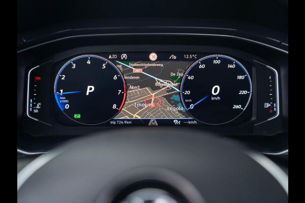 Volkswagen T-Roc 1.5 TSI Sport / Beats / Pano / Virtual / Stuur/stoel verwarming / CarPlay / Camera / LED / ACC / El. kofferbak