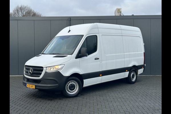 Mercedes-Benz Sprinter 317 CDI 170 PK / L2H2 / 270 A DEUREN / AIRCO / CRUISE / APPLE CARPLAY / CAMERA / 3-ZITS