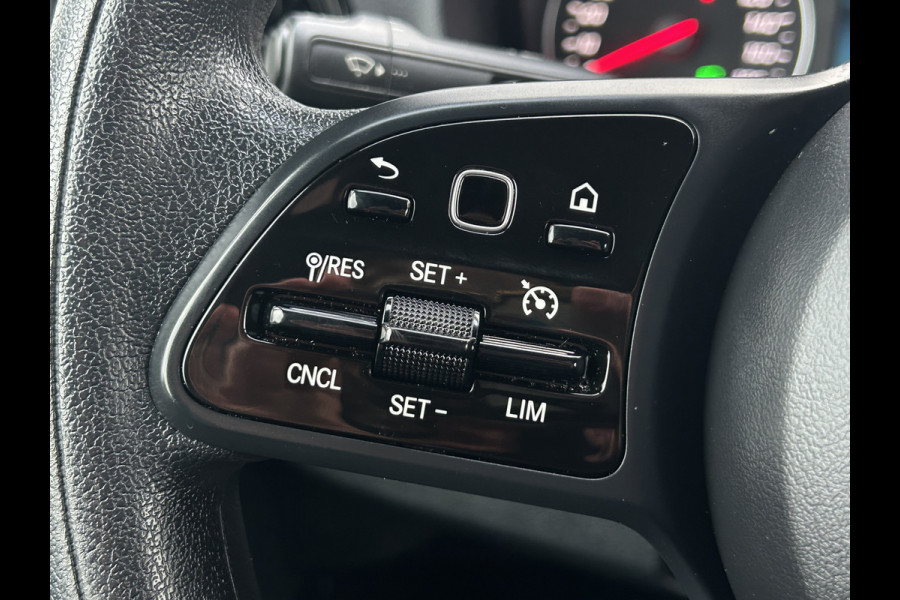 Mercedes-Benz Sprinter 317 CDI 170 PK / L2H2 / 270 A DEUREN / AIRCO / CRUISE / APPLE CARPLAY / CAMERA / 3-ZITS