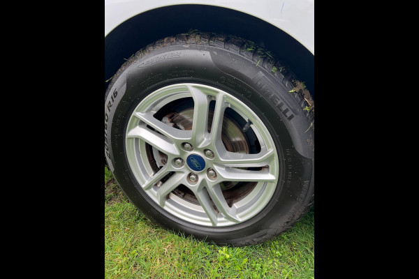 Ford Focus 1.0 EcoBoost Hybrid Edition Business | CarPlay | Camera | NAVI