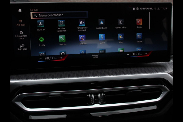 BMW 3 Serie Touring 330e Touring M Sport PHEV | DEMO ! | Navigatie Climate Control Lichtmetalen velgen LED Virtual Cockpit Parkeersensoren Voor en Achter Achteruitrijcamera Apple carplay/ Andriod auto Stoelverwarming Stuur verwarming Elektrische achterklep Prijs Incl. BOVAG Garantie