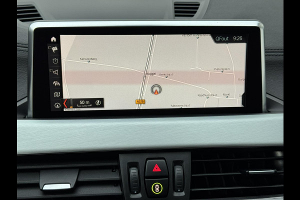 BMW X1 SDrive18i High Executive Cruise Climate control Leer+memory Sfeerverlichting Navigatie Full LED Parkeersensoren