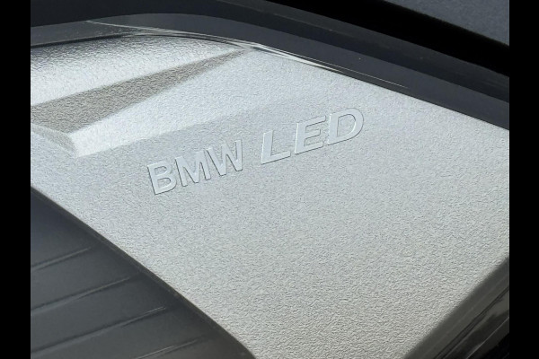 BMW X1 SDrive18i High Executive Cruise Climate control Leer+memory Sfeerverlichting Navigatie Full LED Parkeersensoren