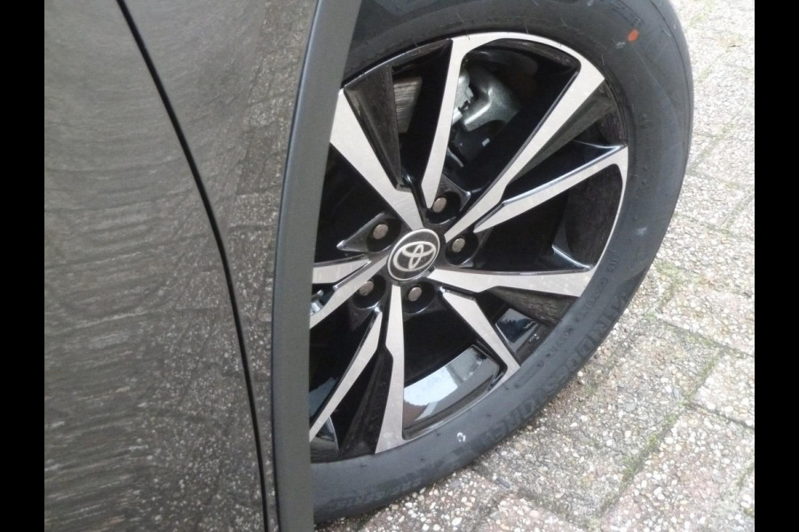 Toyota C-HR 2.0 Plug-in Hybrid 220 Dynamic|Stoel/Stuurverwarming|Groot-Navi|Adaptive-Cruise|Apple-Carplay/Android-Auto