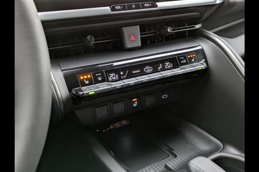 Toyota C-HR 2.0 Plug-in Hybrid 220 Dynamic|Stoel/Stuurverwarming|Groot-Navi|Adaptive-Cruise|Apple-Carplay/Android-Auto