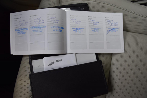 Volvo XC60 2.0 T5 AWD Inscription Panoramadak|B&O|ACC|1e Eig.|Lane-Assist|Org.NL|Dealer Onderhouden